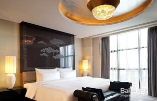 光影叙事 艾美酒店灯具配置艺术与空间氛围营造案例解析